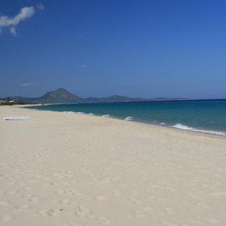 Casa Vacanze Rose E Fiori Sardegna サン・ヴィート エクステリア 写真