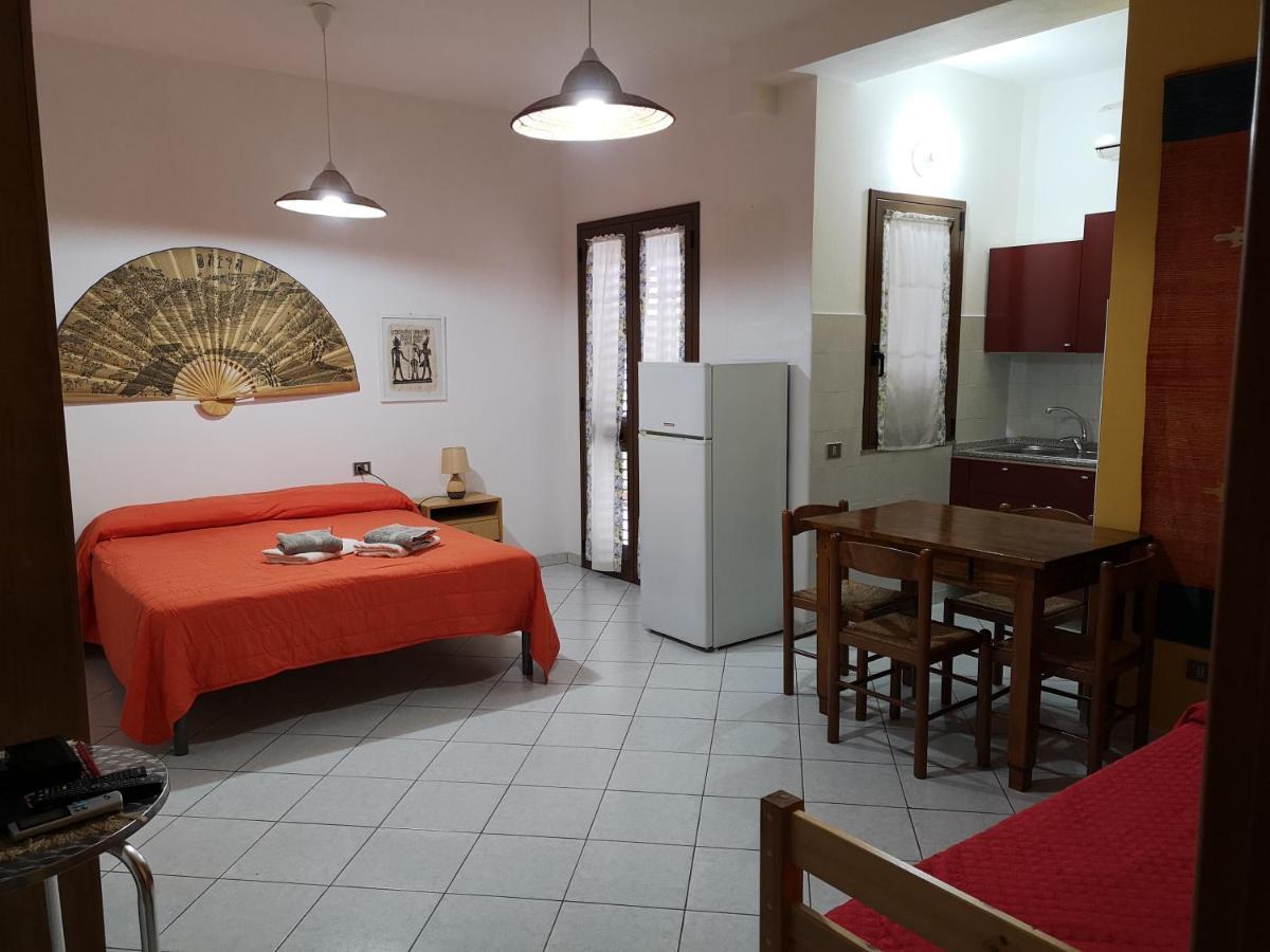 Casa Vacanze Rose E Fiori Sardegna サン・ヴィート エクステリア 写真